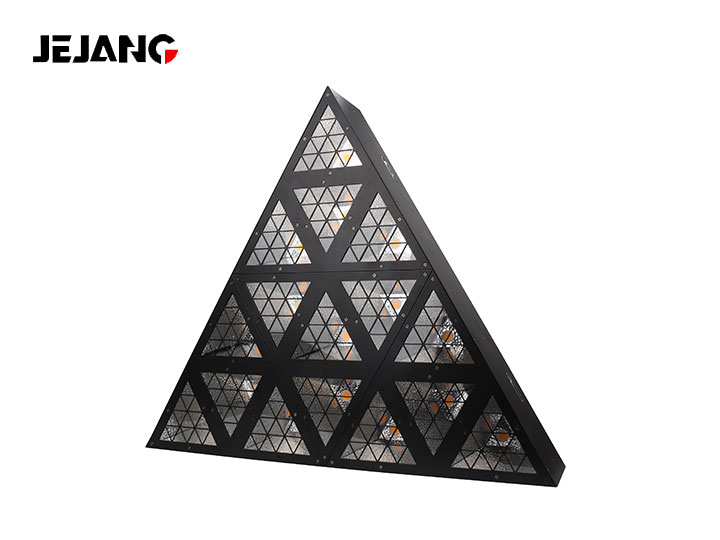 triangle background light